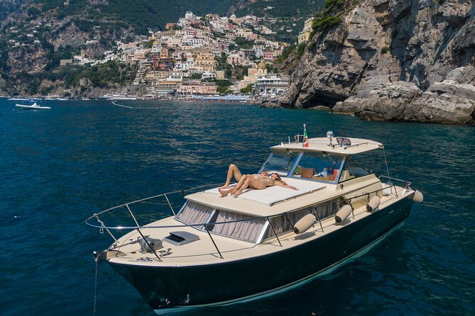 Private boat tour along the Amalfi Coast or Capri from Salerno - Price and value when you split up to 6 seats