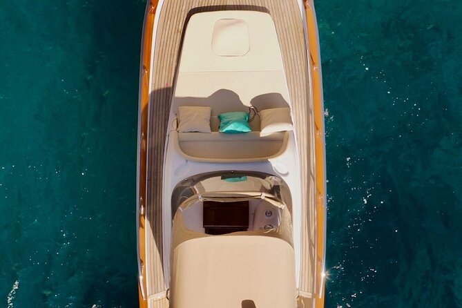 Private Boat Tour Capri-Blue Grotto - All-inclusive price - Private dock at Il Pennello, then right into Capri