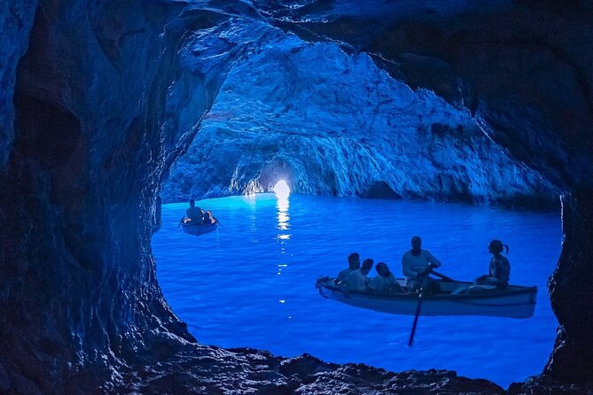 Private Boat Tour of Capri and the Blue Grotto in One Day - Key points before you go