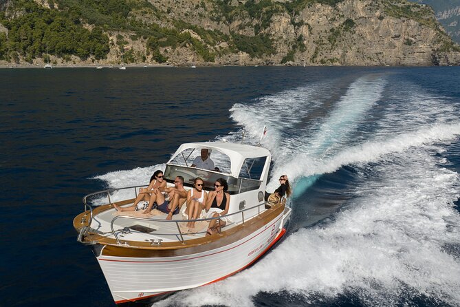 Private Boat Tour To Capri Departing From Positano - Grotta Verde: a short, sea-entry cave moment