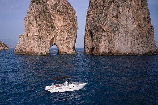 Private Boat Tour with Saver 7.50 WA - Blue Grotto by rowboat: expect a ticket fee on top