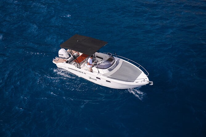 Private Boat Tour with Saver 7.50 WA - What’s included on the boat: drinks, snacks, water, and snorkel gear