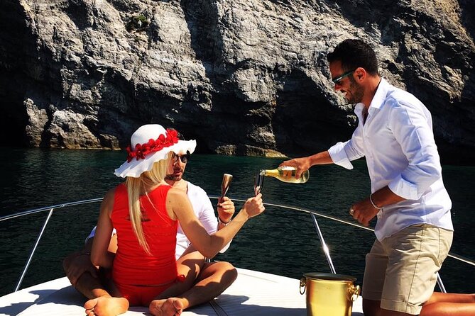Private full day tour by boat along Positano and Amalfi - Maiori and Minori: quick culture and lemon food energy