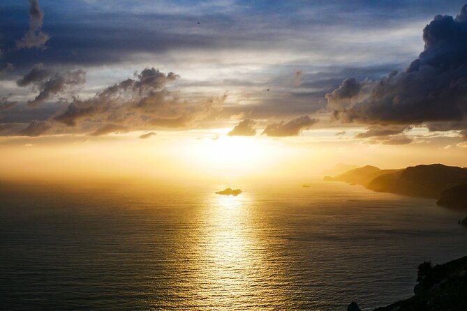 Private Guided Tour to the Path of the Gods - Half day - Starting in Bomerano and finishing in Positano