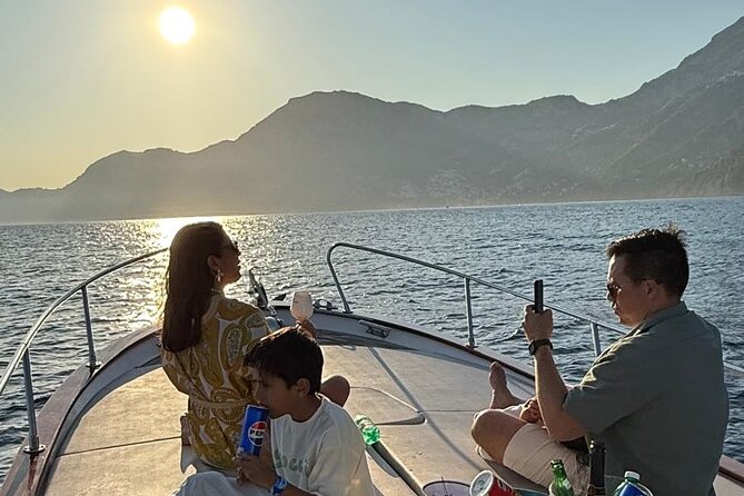 Private Sunset Tour 1.5 hours with Aperitif on Board - Key highlights from this private sunset cruise