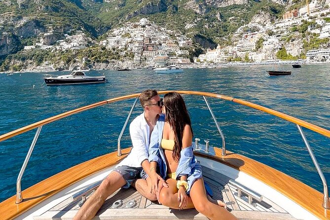 Private Tour in Gozzo Sorrentino on the Amalfi Coast - Positano departure: looking up at the coast