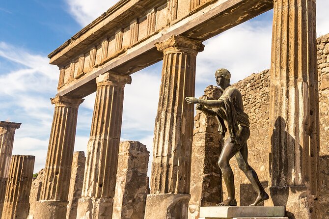 Private Transfer - Amalfi to Naples with 2h of Sightseeing: Vesuvius or Pompeii - Door-to-door Amalfi to Naples, without the transfer headaches