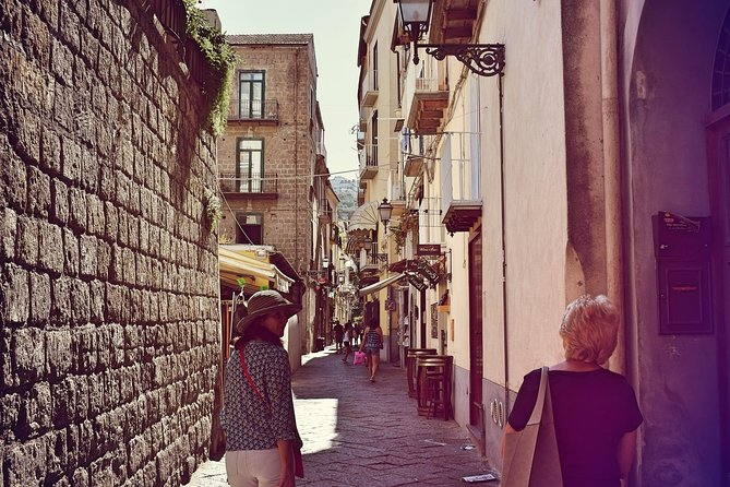 Private Transfer from Amalfi to Sorrento: Door-to-Door, English-speaking driver - Planning sightseeing stops without turning the transfer into a maze