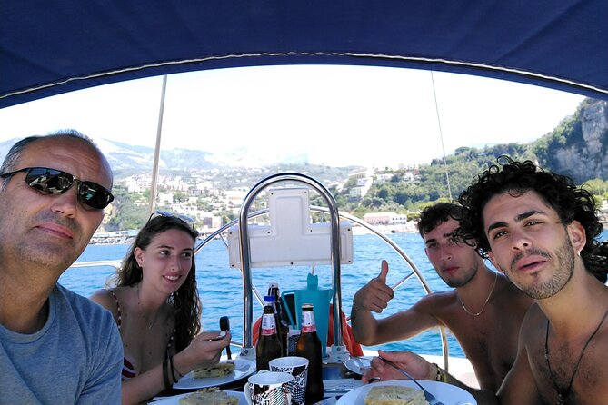 Sailing Amalfi Coast Therapy - Wind-powered sailing, and why it actually feels calmer