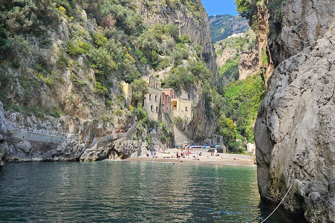 Salerno Maiori Amalfi Positano DA Boat Excursion - Snacks, Drinks, and the Small-Boat Comfort Factor