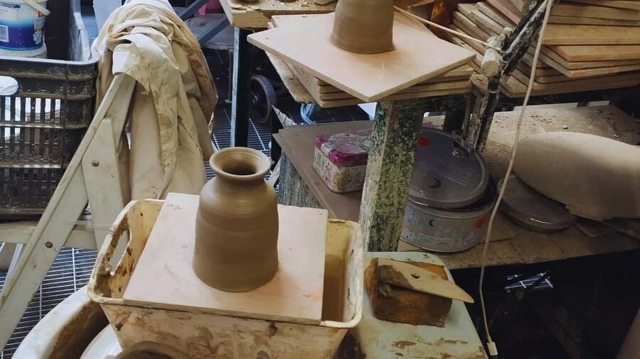 Salerno: potter's wheel workshop in Vietri sul Mare - Meeting and where to park near Vietri Amalfi train station