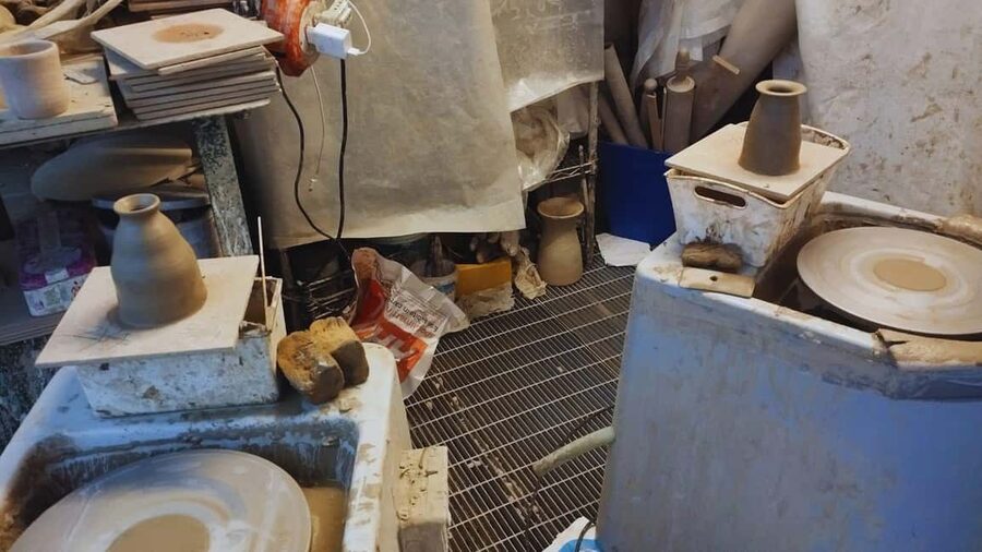 Salerno: potter's wheel workshop in Vietri sul Mare - Who should book this pottery wheel workshop