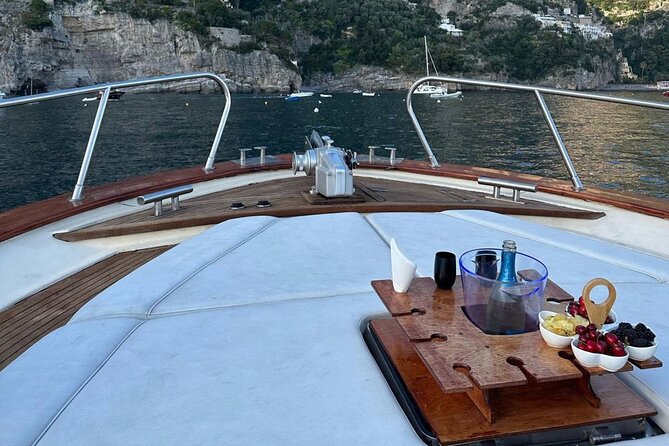 Shared Sunset Cruise from Positano with Drinks & Snacks 1.5-Hour - Crew, Captains, and the Pace: The Part That Makes or Breaks It