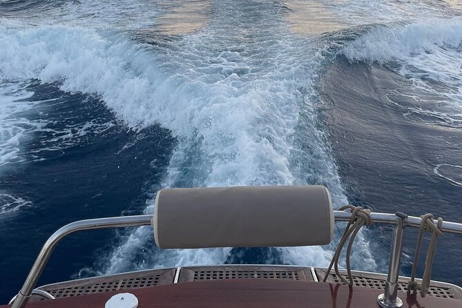 Shared Sunset Cruise from Positano with Drinks & Snacks 1.5-Hour - Meeting at Covo dei Saraceni: How to Avoid Dock-Day Headaches