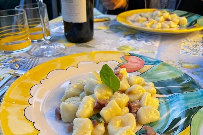 Small-Group Cooking Class in Positano: Gnocchi, Tiramisù & Drinks - What you’ll eat: from bruschette to caprese to tiramisù
