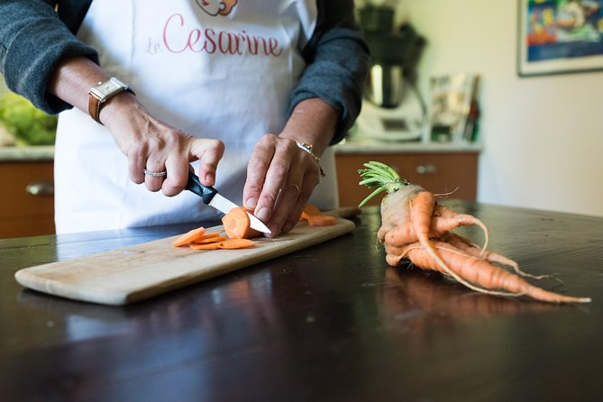 Small Group Market tour and Cooking class in Vietri Sul Mare - Logistics that matter: where you start and how long it takes