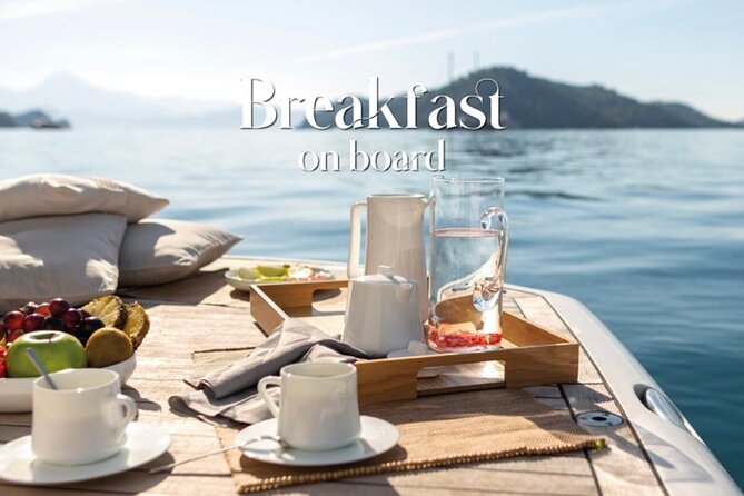 Sunrise Private Boat Tour from Positano, Praiano, Amalfi - Praiano at sunrise: romantic coastfront views without the hassle