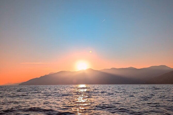 Sunset Boat Tour with Aperitif on the Amalfi Coast - Stop 4: Cruising the Coast and Chasing Photo Moments