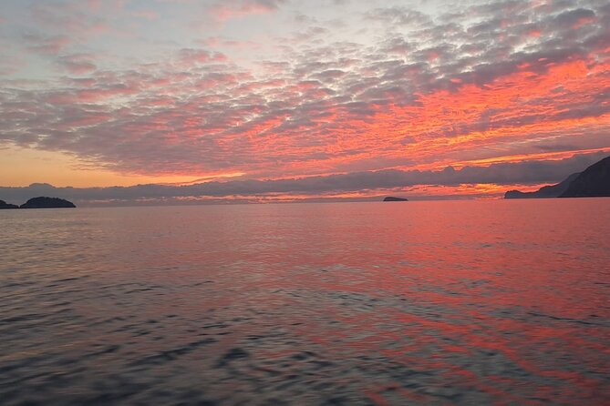Sunset Cruise & Dinner Stop, Depart from any Amalfi Coast town! - What to expect on board: timing, comfort, and photo strategy