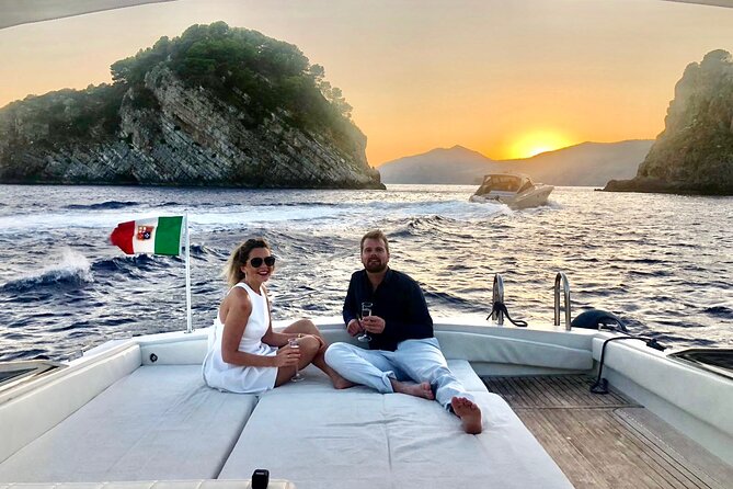 Sunset Cruise from Positano with Dockside Dinner Stop in Nerano - Cruising Into Nerano: Hugging the Coast for the Views You Came For