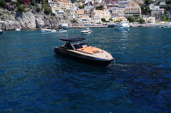 Sunset on a boat on the Amalfi Coast - Life on board: drinks, snacks, towels, and included snorkeling gear