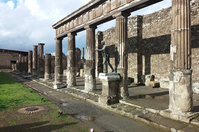 Visit Pompeii from Positano with Pizza Lunch - Key takeaways before you book